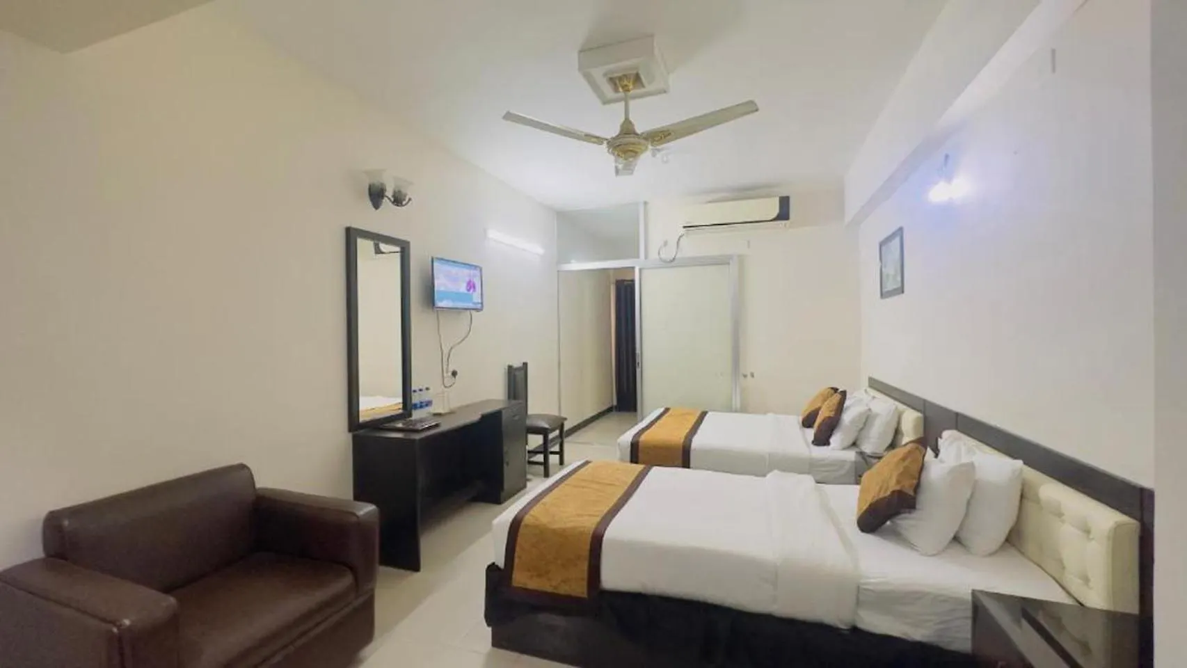 Central Inn & Spa Dhaka 3*,