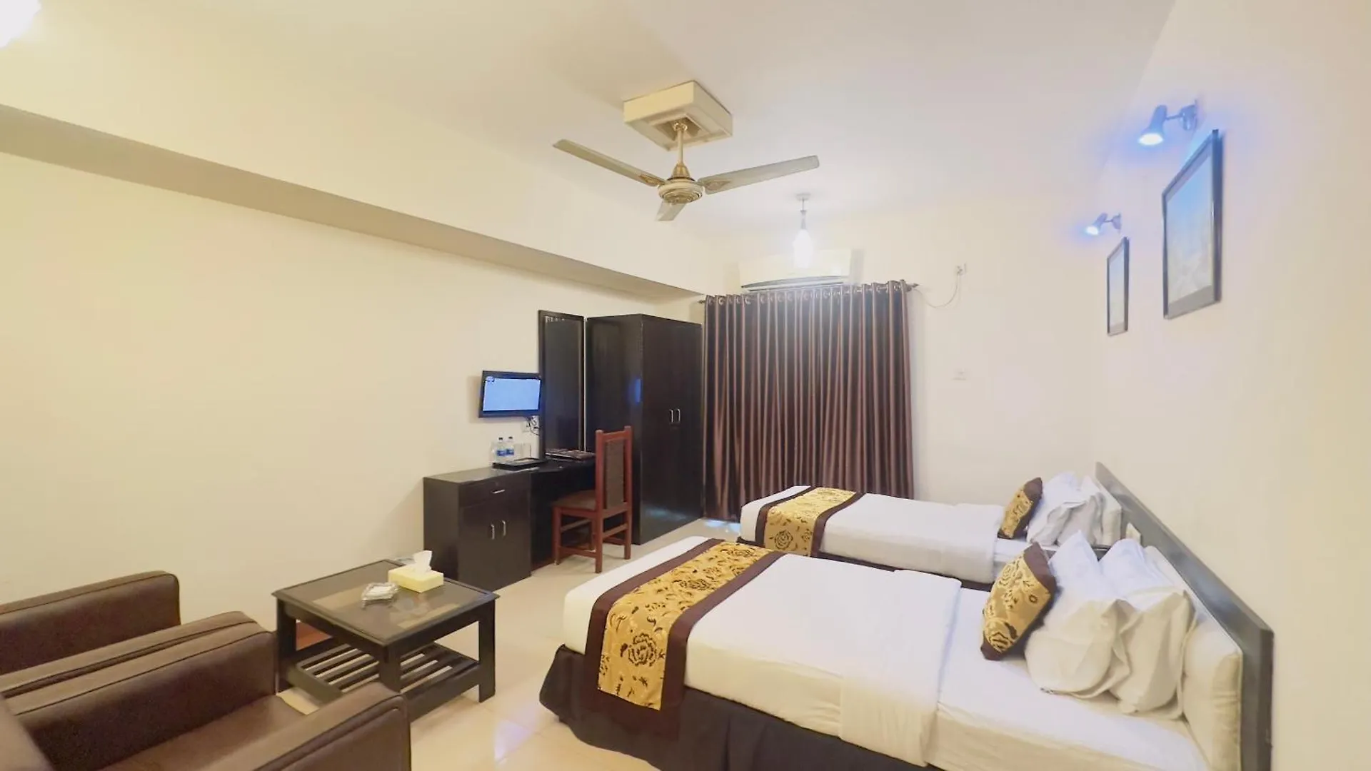 Central Inn & Spa Dhaka 3*,