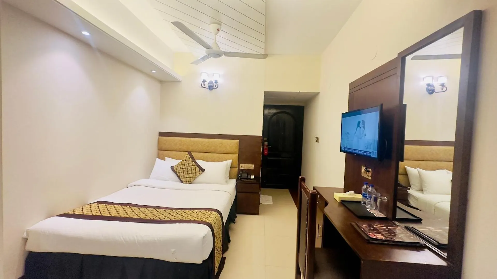 Central Inn & Spa Dhaka Hotel